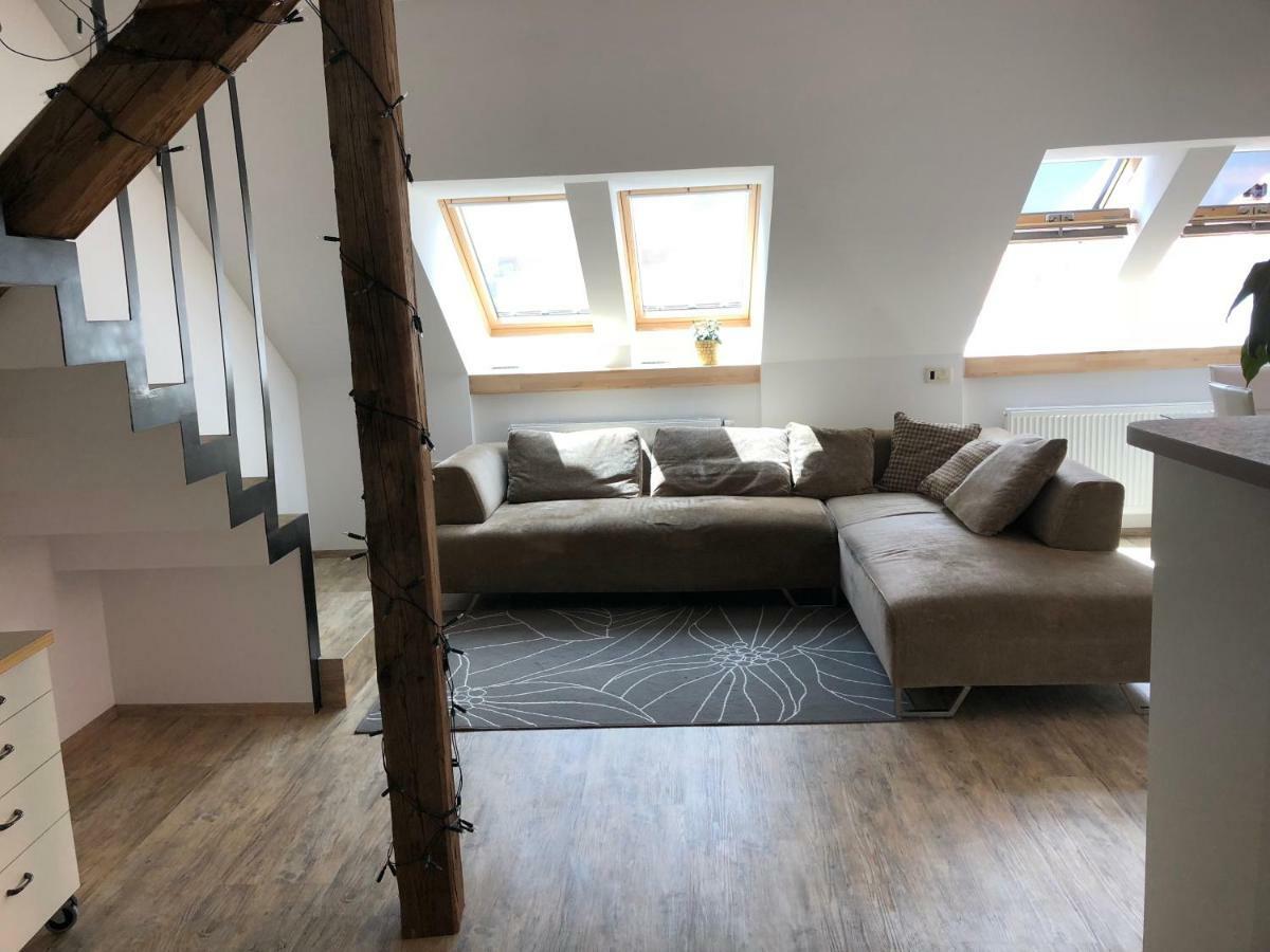 Apartma Linhartov Trg Radovljica Exterior photo